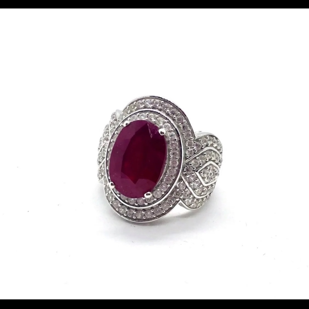 Niassa Ruby Cocktail ring
